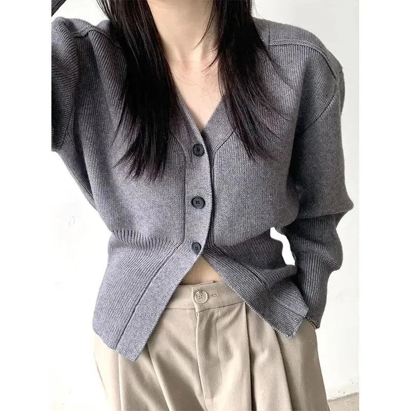 Hnewly Cardigans Women V-neck Personal Autumn Y2k Solid Ulzzang Sweater Leisure Chic Hot Selling All-match Feminino Crop Long Sleeve