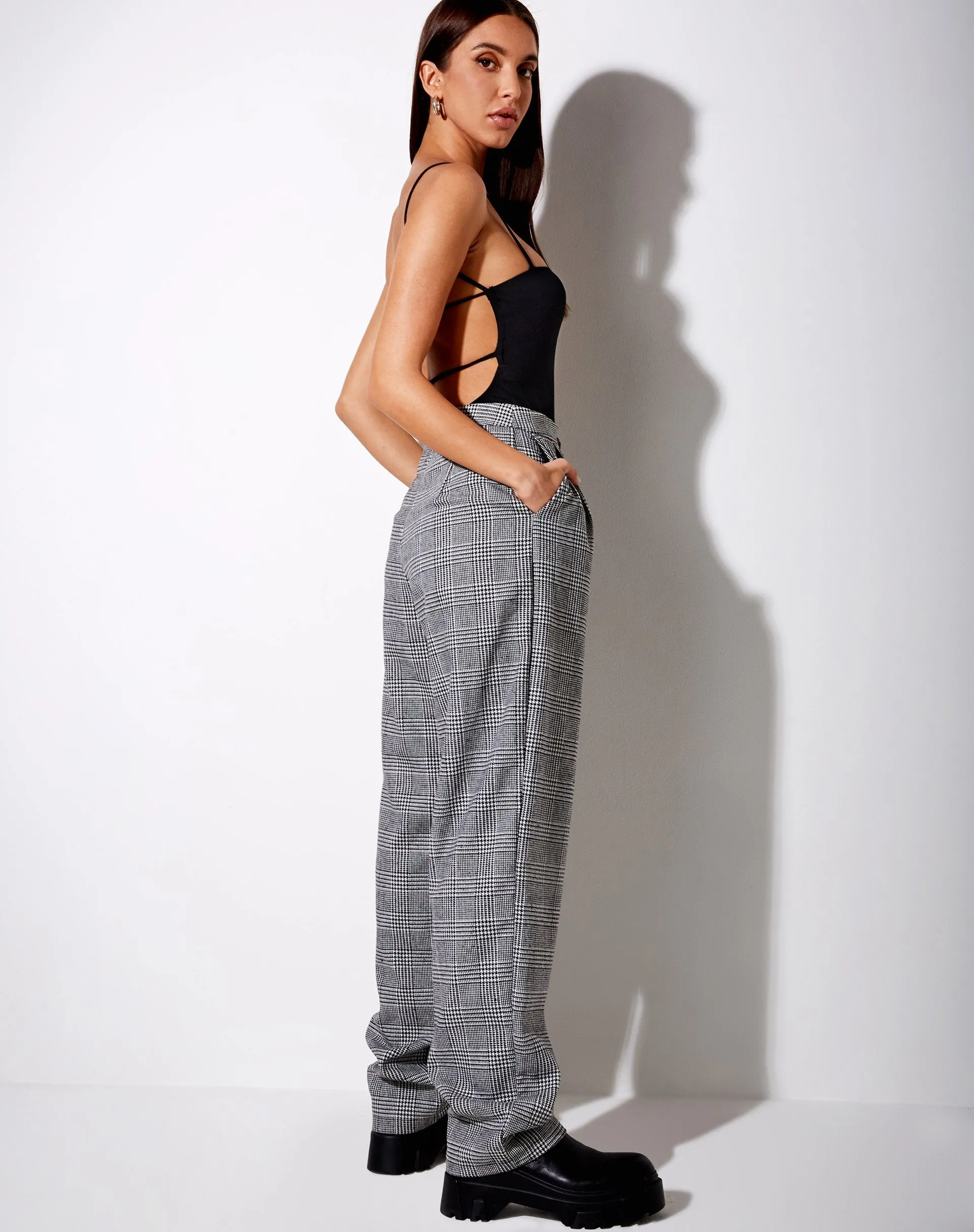 Misha Wide Leg Trouser in Houndstooth Black