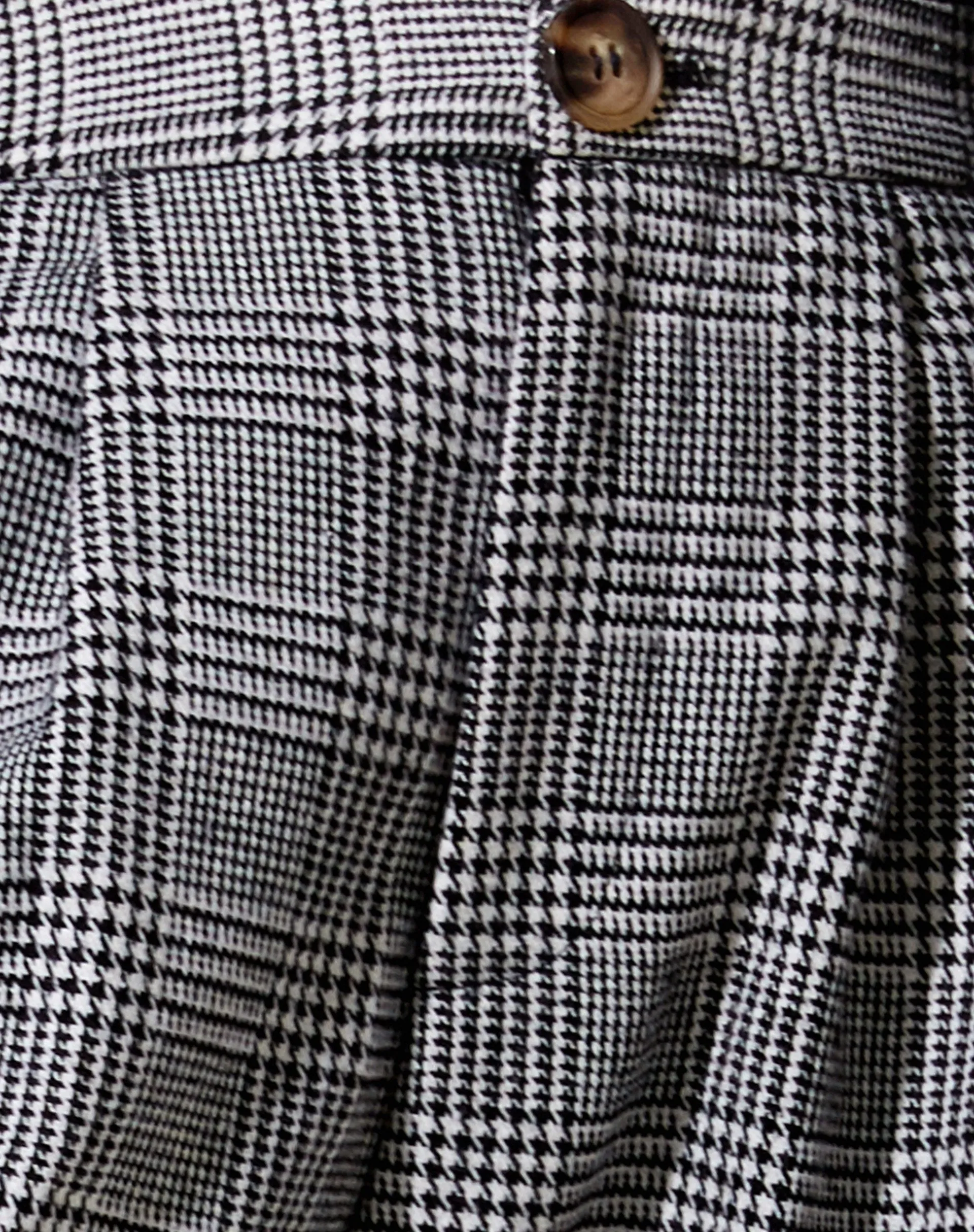 Misha Wide Leg Trouser in Houndstooth Black