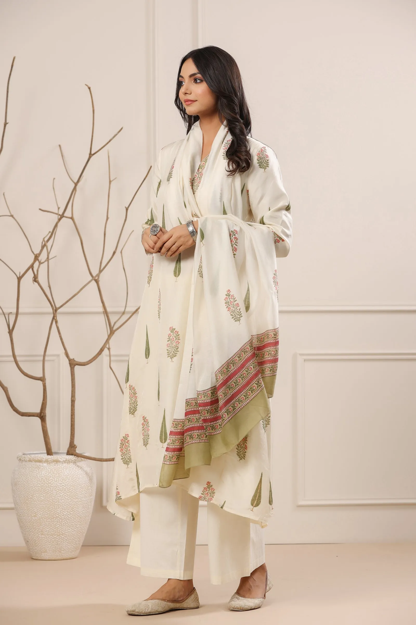 Nazakat Nadira Habutai Silk Hand Block Printed Dupatta