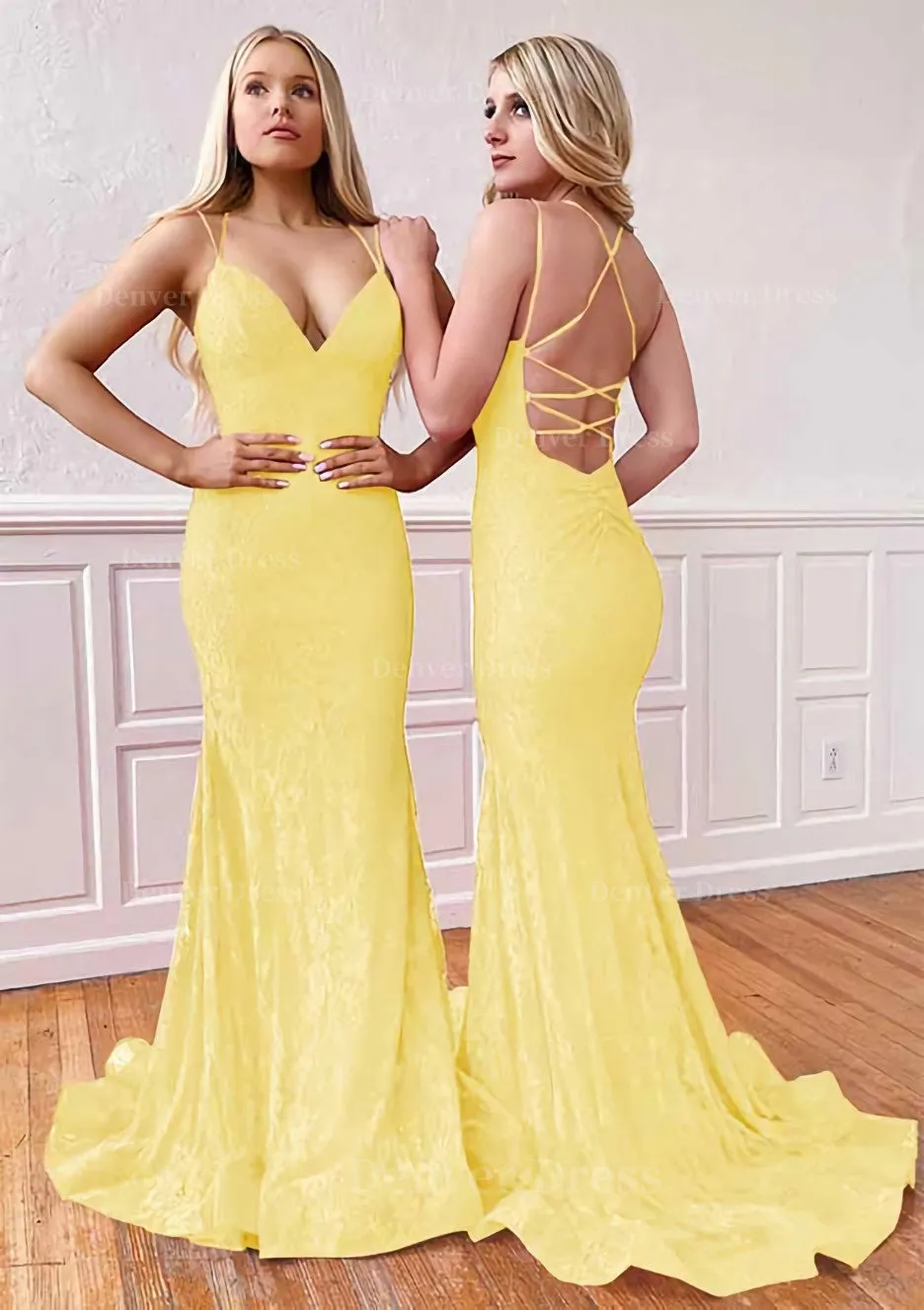 Trumpet/Mermaid Sleeveless Sweep Train Lace Prom Dress With Pleated